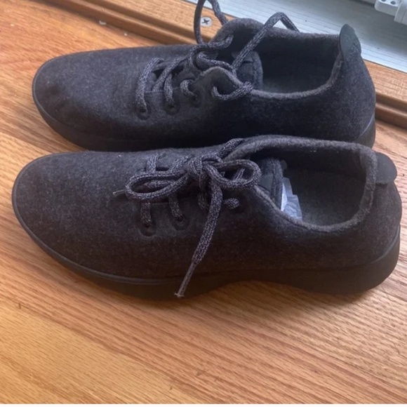 Allbirds Women's Wool Runners - Picture 4 of 7